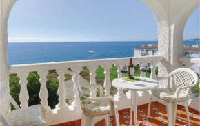 Cozy Apartment In Mezquitilla With House Sea View